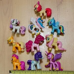 Lot of 10 Hasbro My Little Pony Mini 2" Ponies Figures Used Toys
